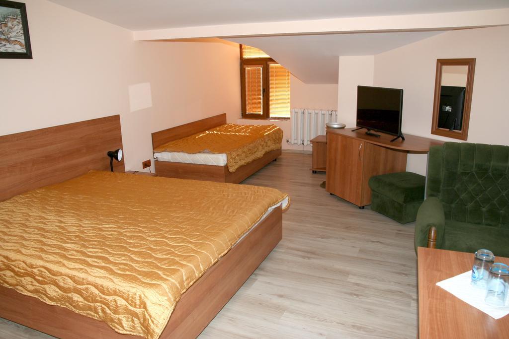 Interrum Hotel Ράζγκραντ Δωμάτιο φωτογραφία
