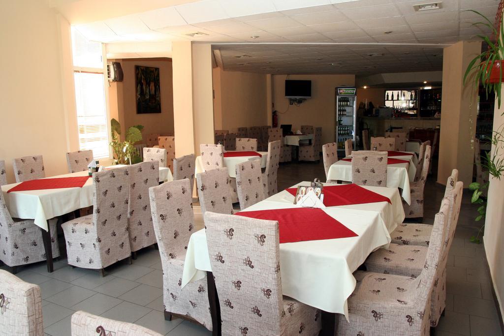 Interrum Hotel Ράζγκραντ Εξωτερικό φωτογραφία